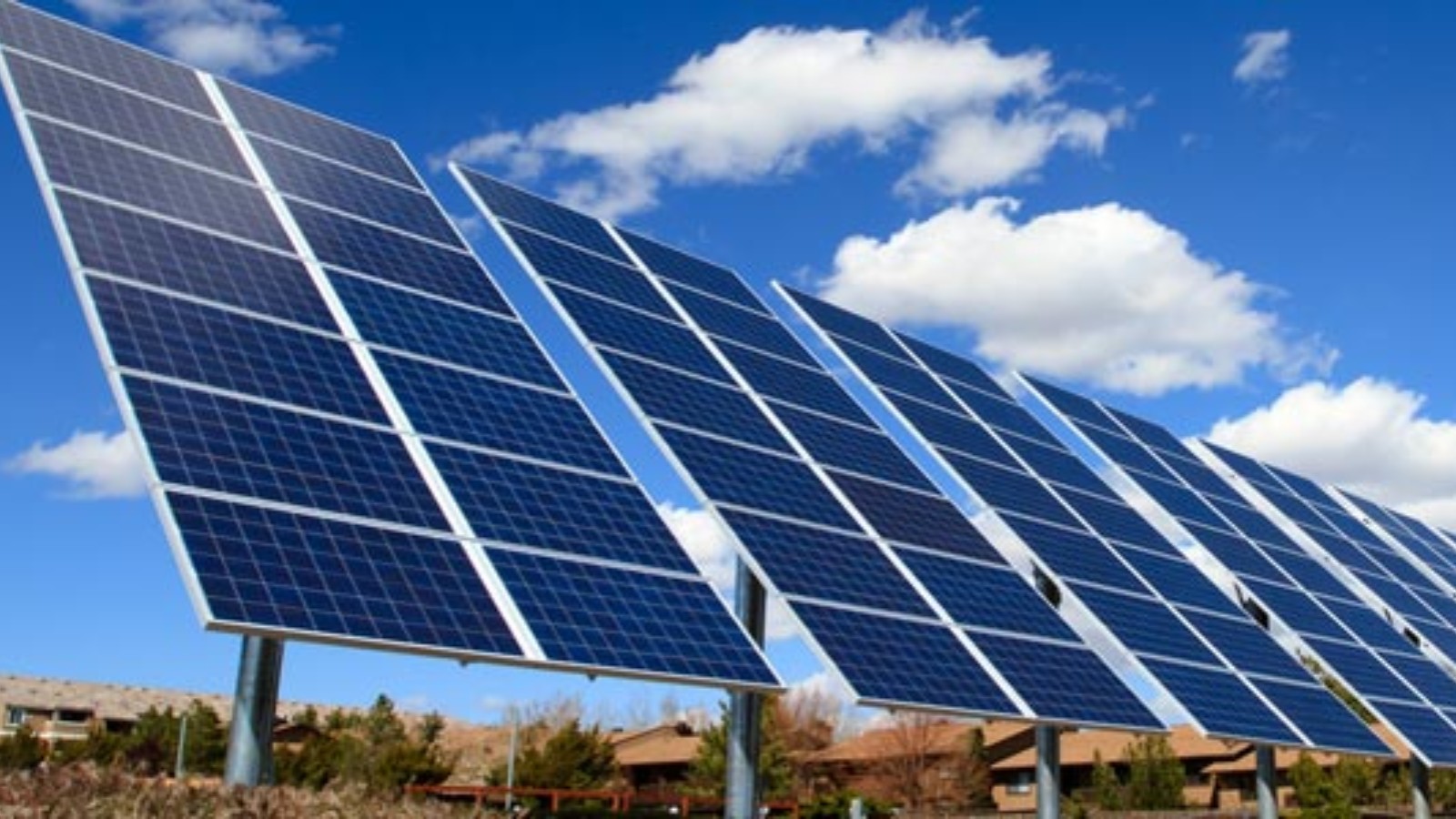 Φωτοβολταϊκά για επιχειρήσεις: Επιδότηση μπαταρίας έως 50%